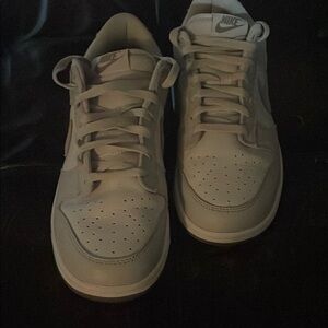 Nike White Sneakers Classic Low-Top Design